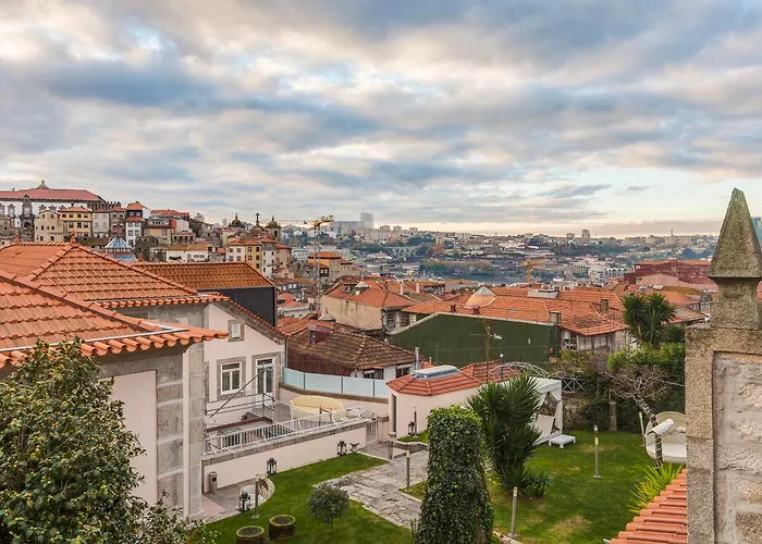 Vitoria Village