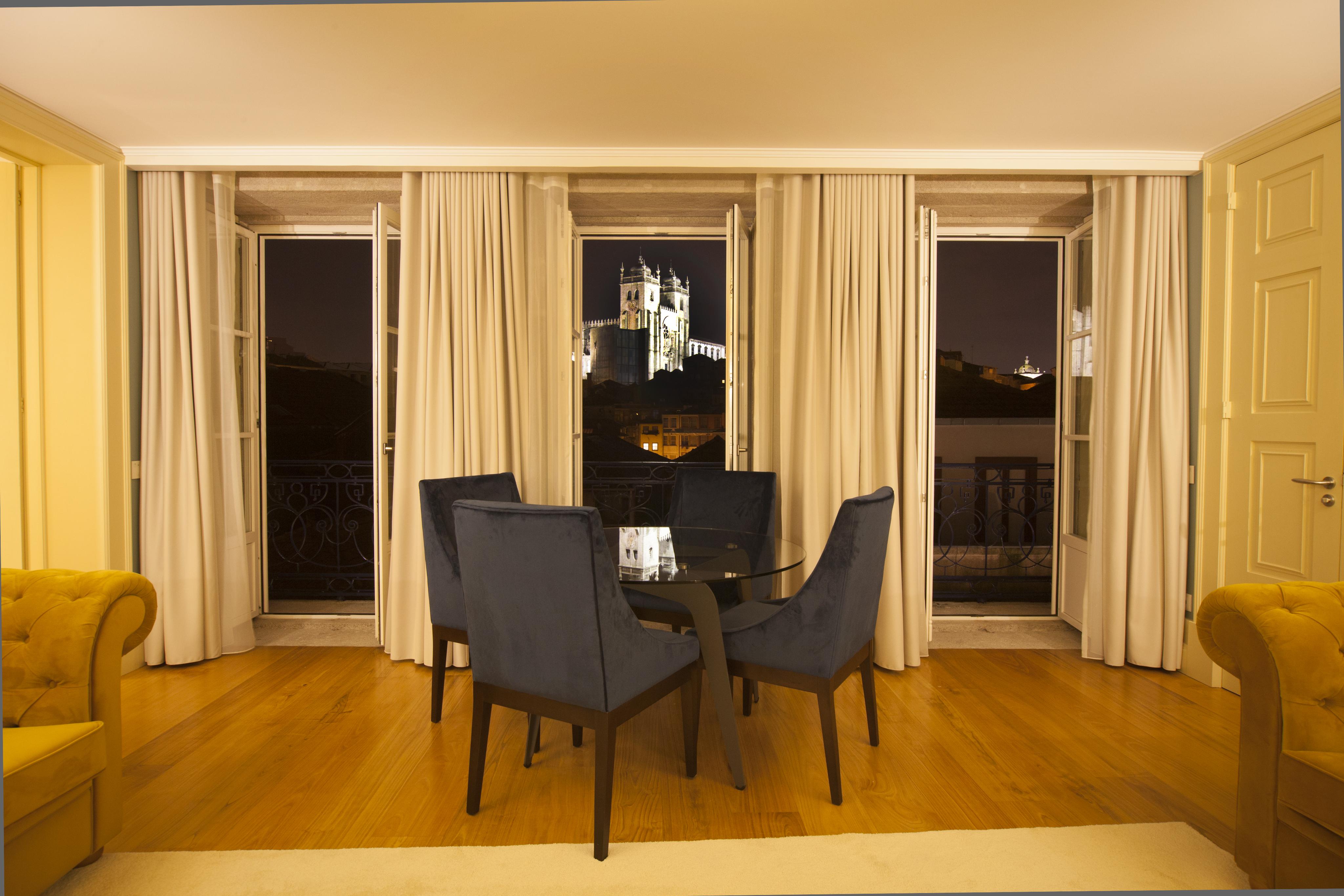Aparthotel Vitoria Village 3*
