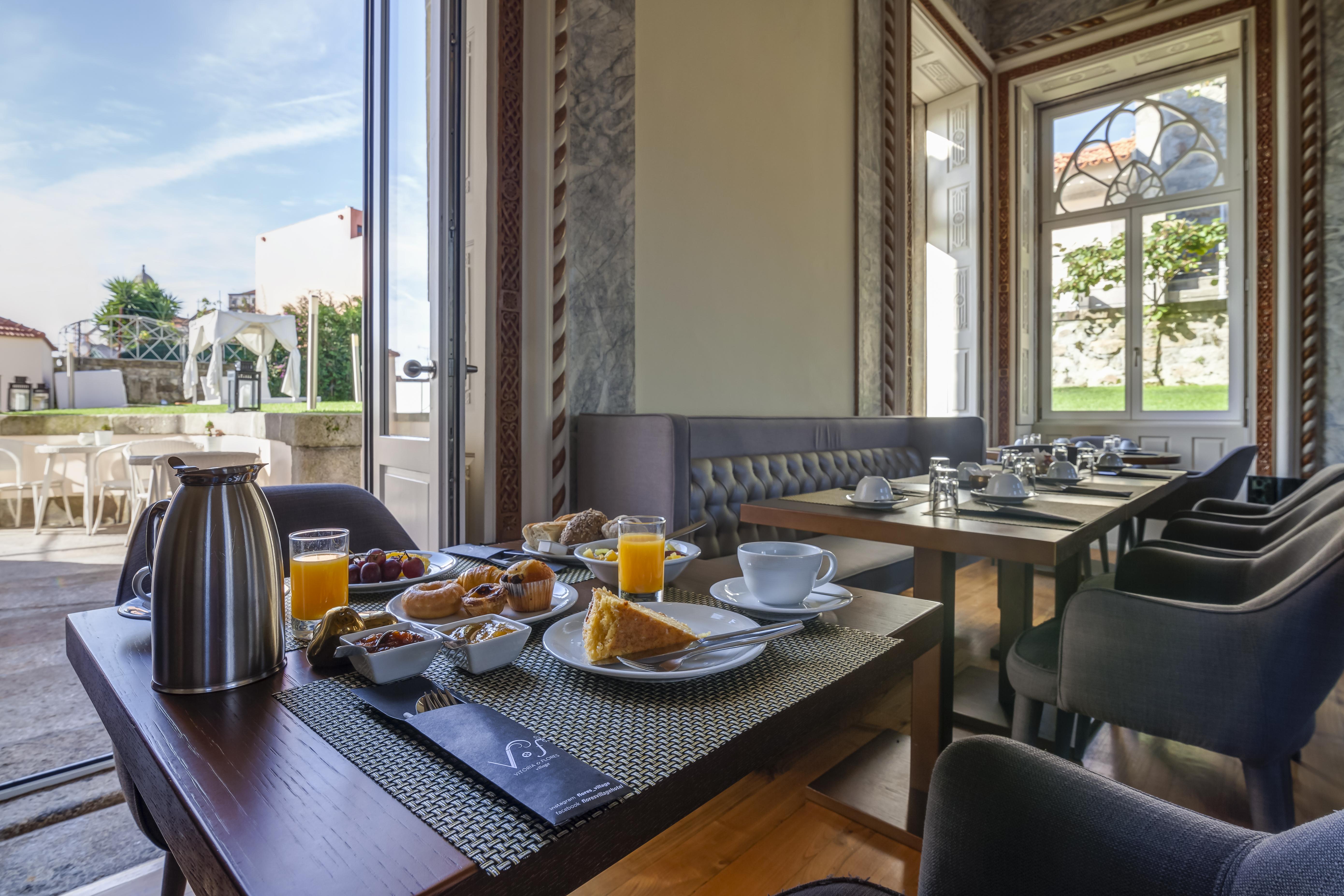 Aparthotel Vitoria Village